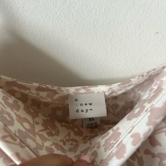 A New Day Apron Cream  and Floral Slip Dress - Picture 4 of 4